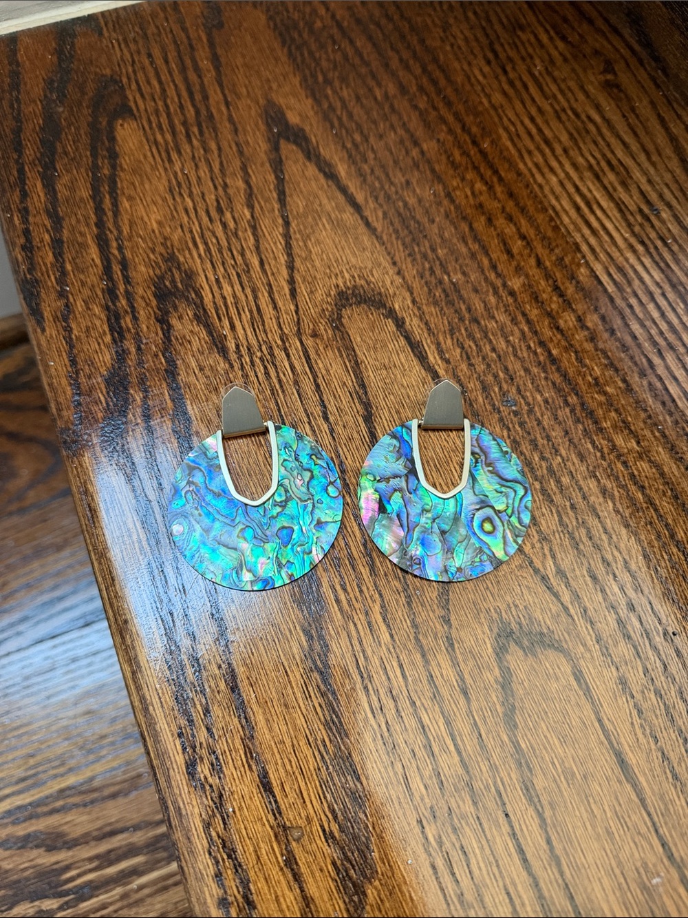 Kendra Scott Iridescent Abalone Disc Drop Earrings